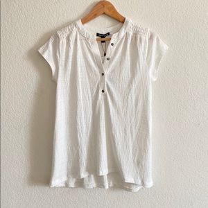 Cable and gauge white top